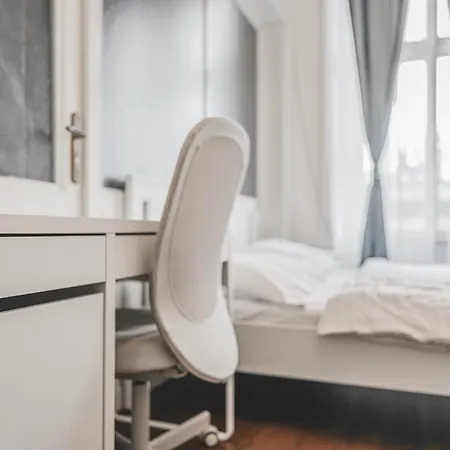 Private Room, Ac, W Kitchen 아파트 프라하