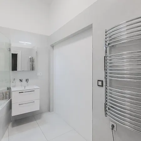 아파트 Private Room, Ac, W Kitchen *
